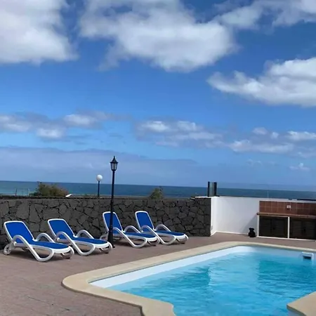 Lia Villa